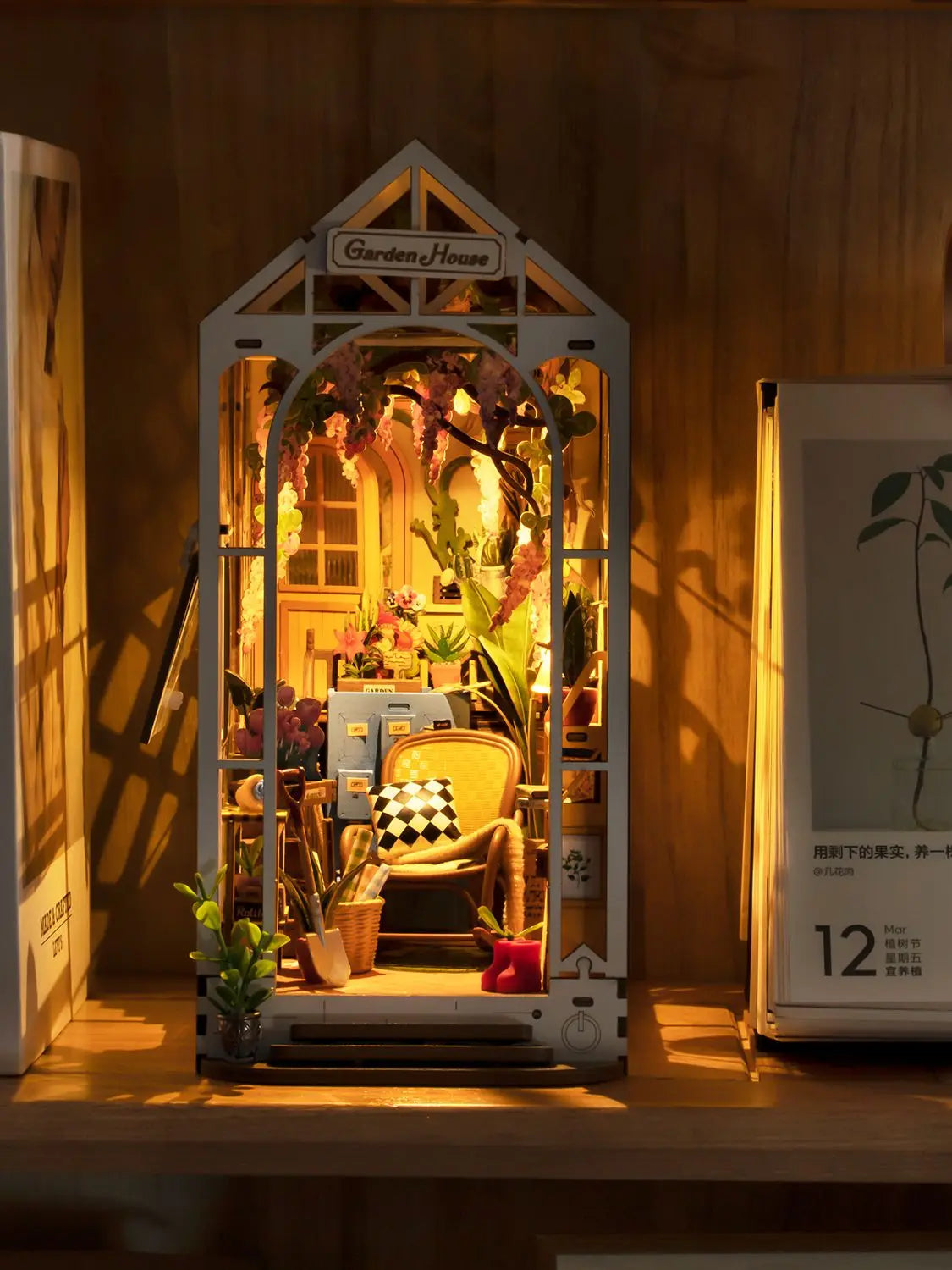 DIY Book Nook Kit Garden House Miniature Kit Creative Decorative Bookend